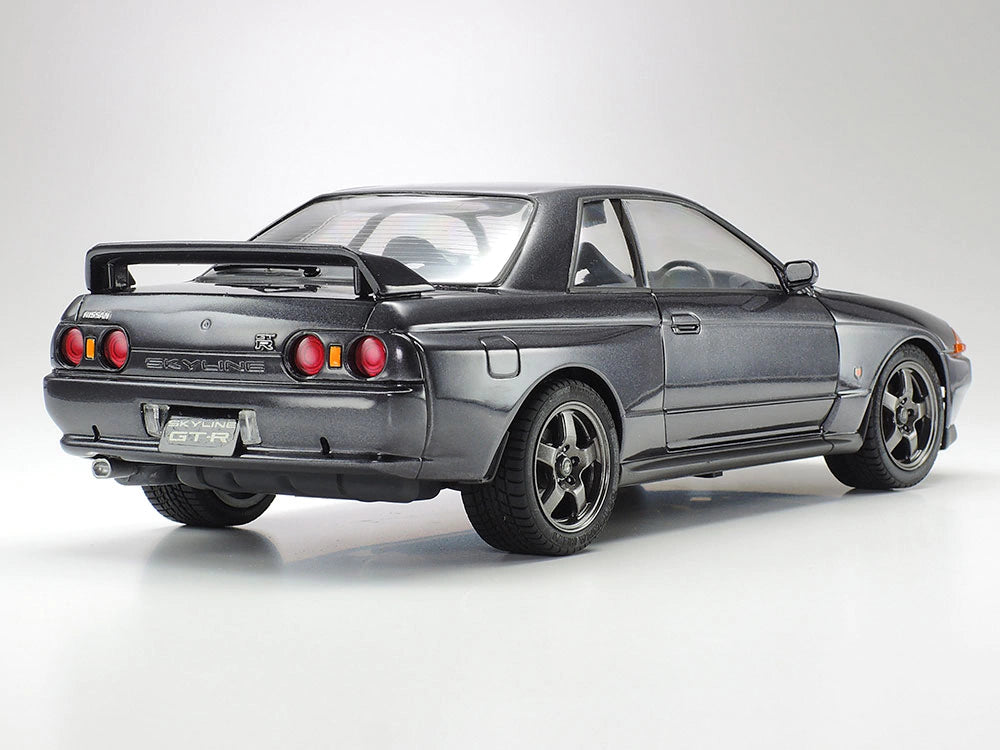 1/24 Kit Nissan Skyline GT-R R32