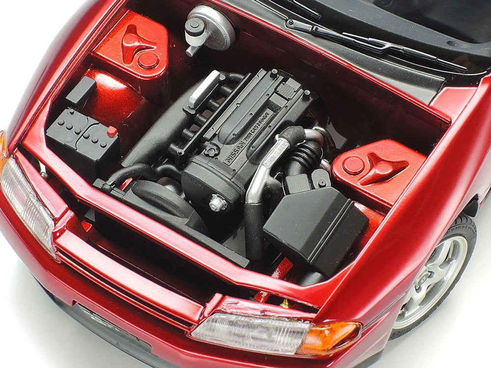 1/24 Kit Nissan Skyline GT-R R32