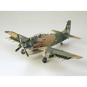 1/48 Douglas A-1J Skyraider USAF