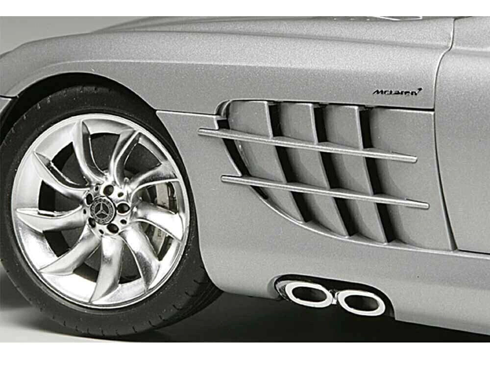 1/24 MERCEDES-BENZ SLR McLaren