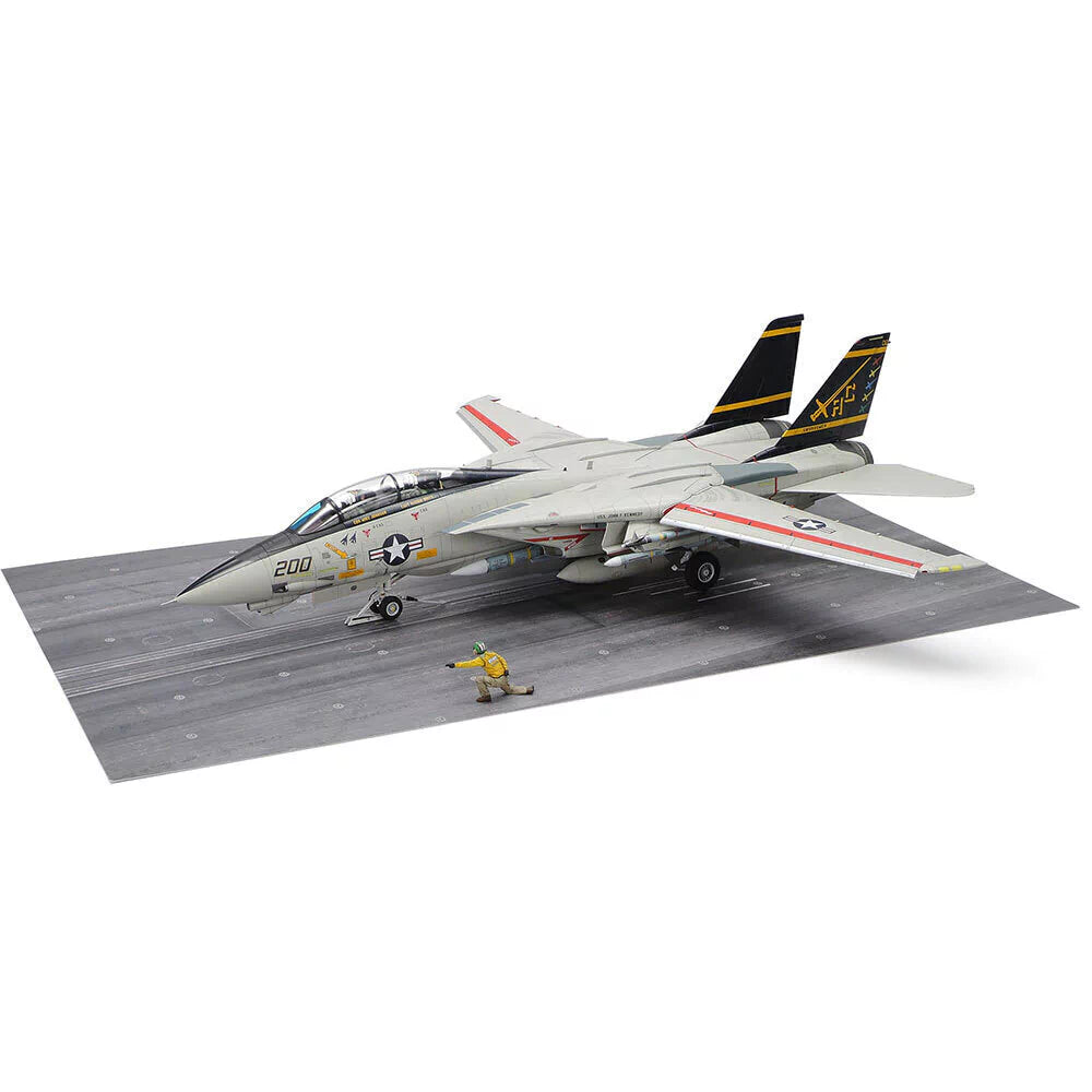1/48 Grumman F-14A Tomcat Late Model Carrier Launch