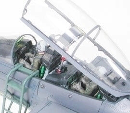 1/32 F-15E Strike Eagle "Bunker Buster