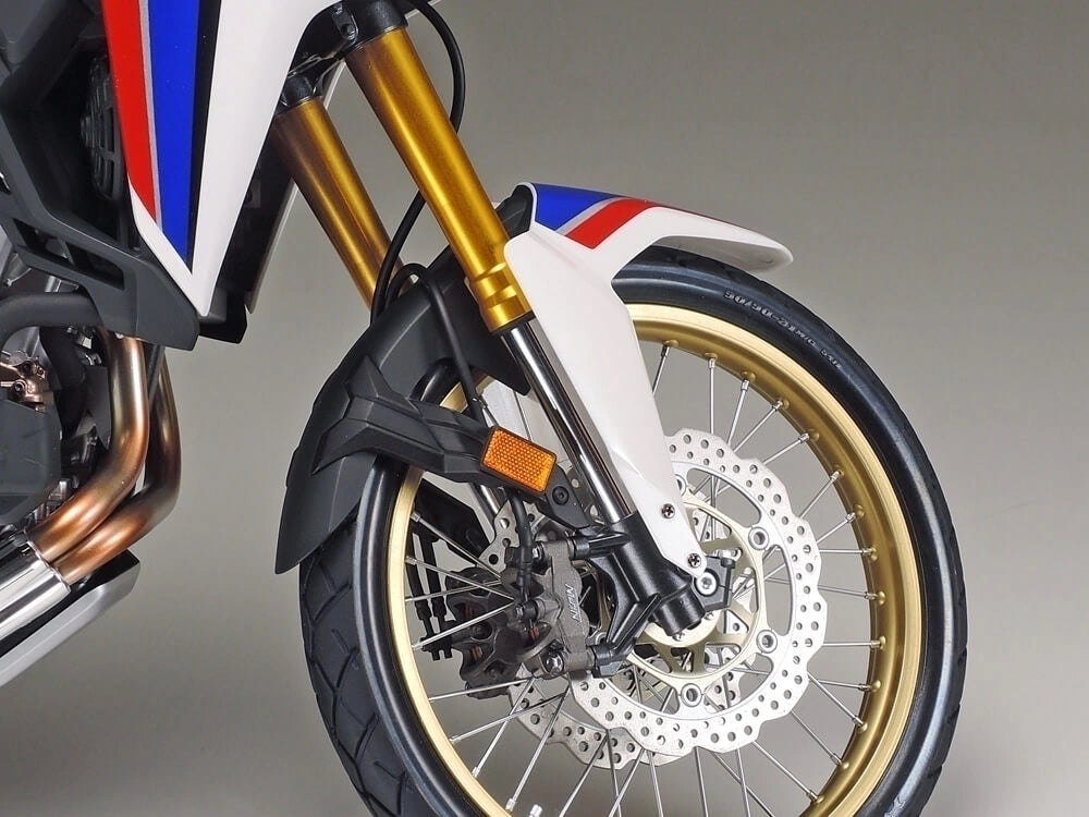 1/6 Honda CRF1000L Africa Twin