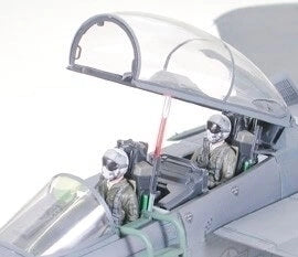 1/32 F-15E Strike Eagle "Bunker Buster
