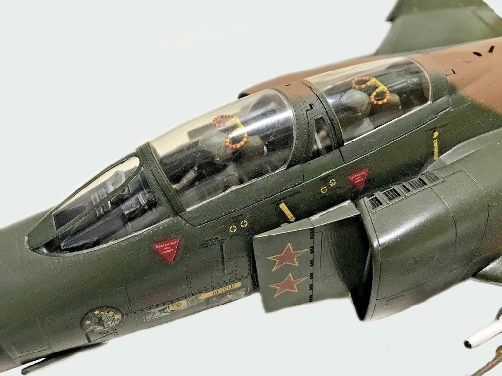 1/32 McDonnell F-4 C/D Phantom II
