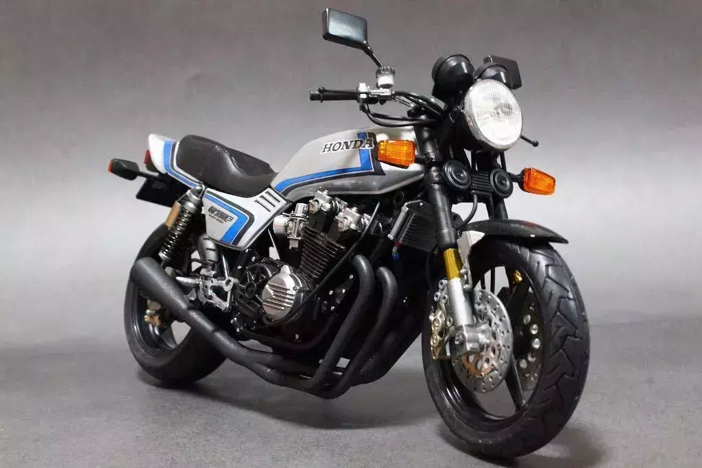 1/12 HONDA CB750F PERSONALIZADO - Tamiya - (Kit de Montagem)